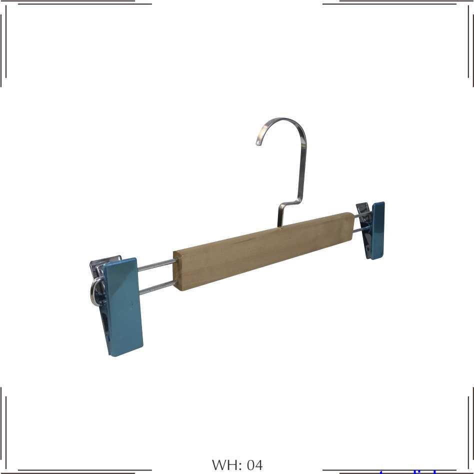 Wooden Hanger With Clip 04